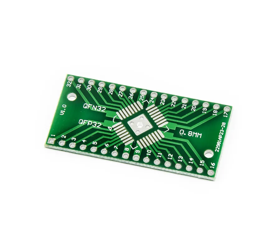 SMD adaptér z QFN32 QFP32 0.65mm 0.8mm na DIP32 2.54mm Omezená Nabídka