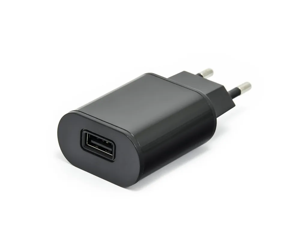 Omezená Nabídka Rychlá USB nabíječka 5V 2A černá